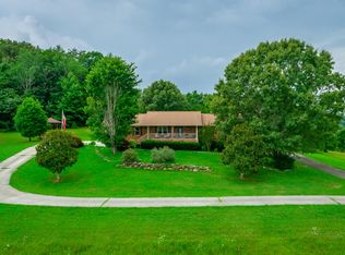 10245 Snow Hill Rd, Ooltewah, TN 37363