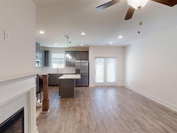 5th image of 1809 Edgehill Dr