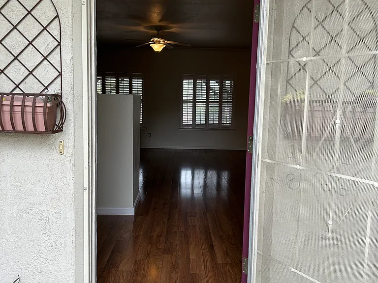 Haney Ln — Photo 3
