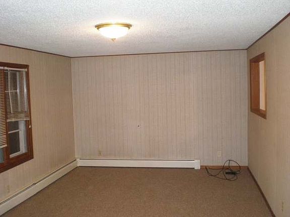 5th image of 601 7th Ave S #S