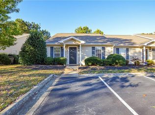 3249 Hyde Place Cir, Winston Salem, NC 27103