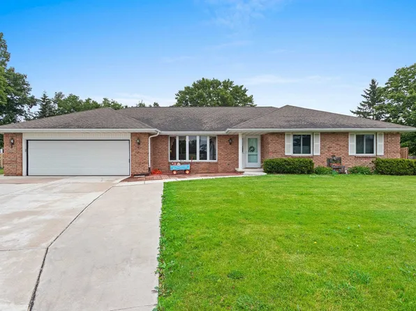2615 Edgewood Ln, Green Bay, WI 54302