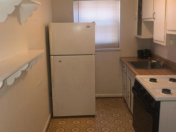 5th image of 364 Morris Dr