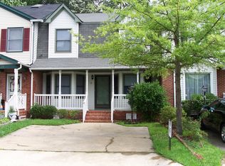 12 N Valasia Rd, Poquoson, VA 23662