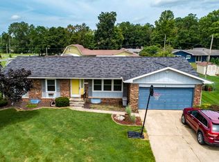 27471 Lotus Ln, Elkhart, IN 46517