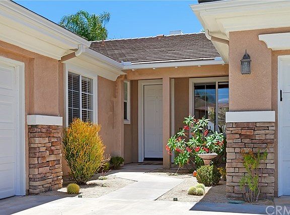 4th image of 23495 Canterbury Way