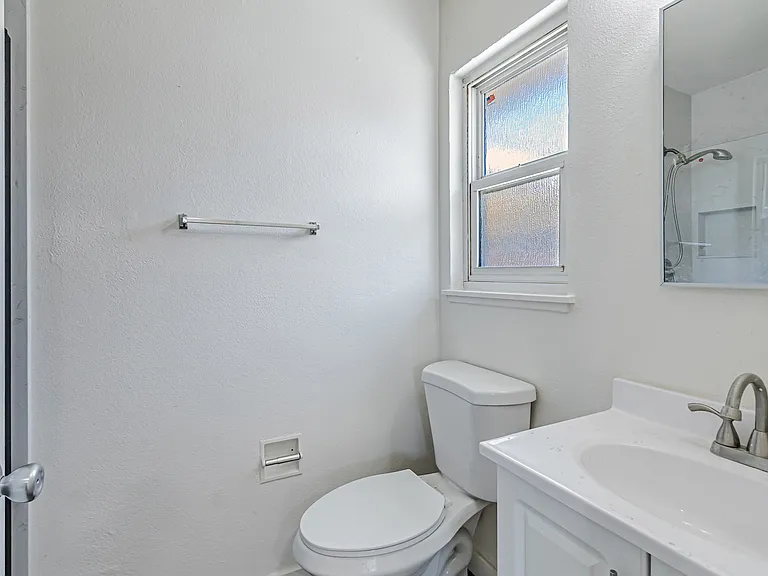 2158 San Rafael Ave — Photo 24