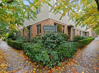 2021 NE Clackamas St APT 15, Portland, OR 97232