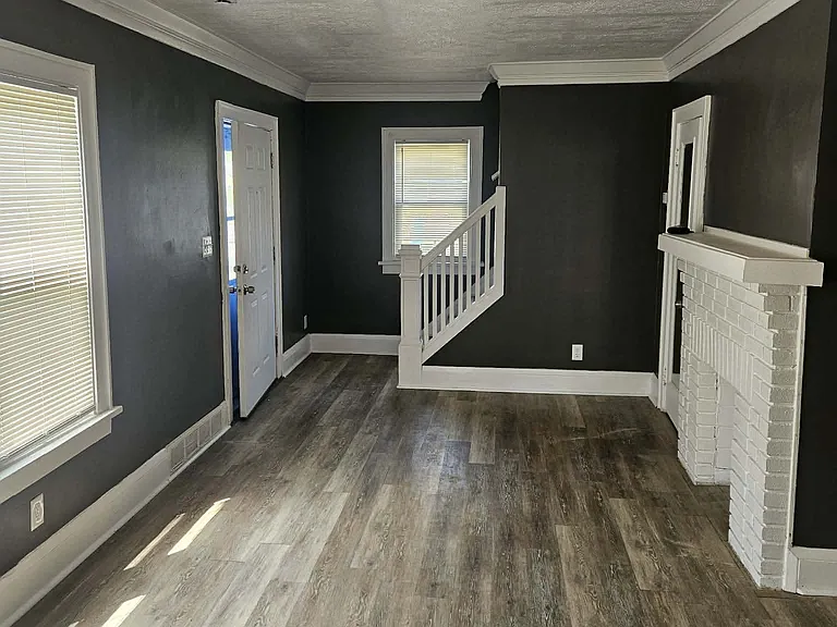 13115 Christine Ave — Photo 2