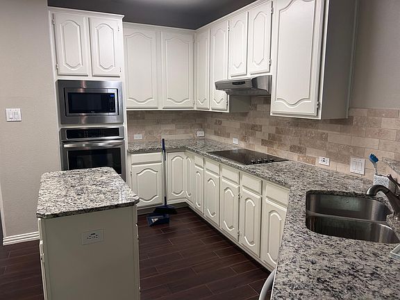 5th image of 130 Oakbend Dr