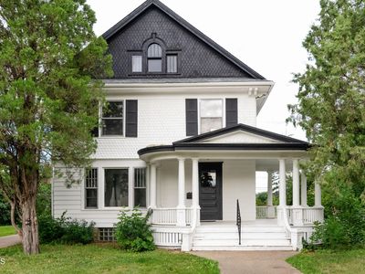 504 2nd Ave SE, Jamestown, ND, 58401