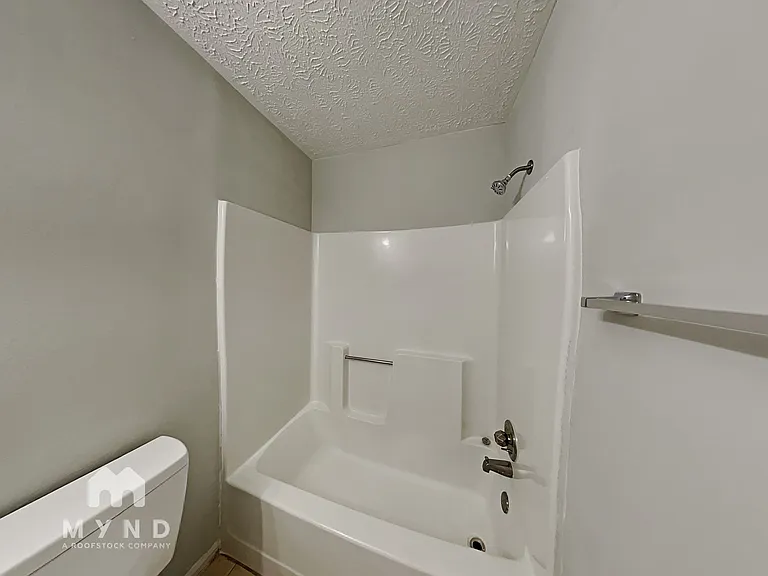 184 Oakland Blvd — Photo 16