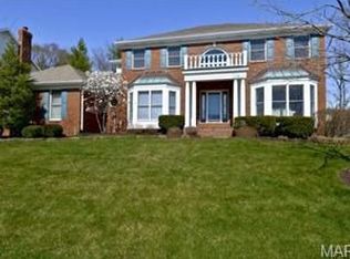 12827 Westledge Ln, Saint Louis, MO 63131