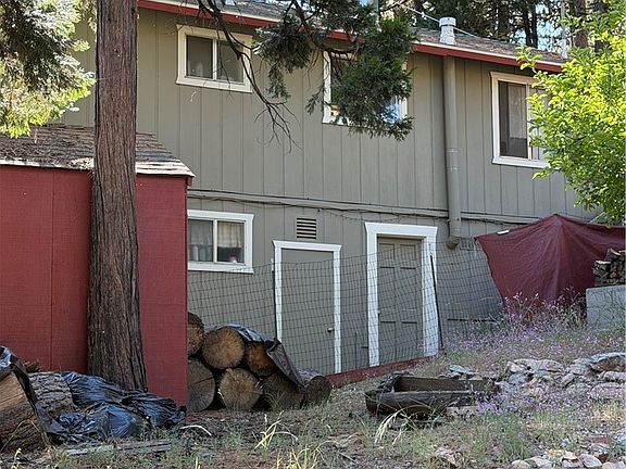 3rd image of 31861 Hollow Way