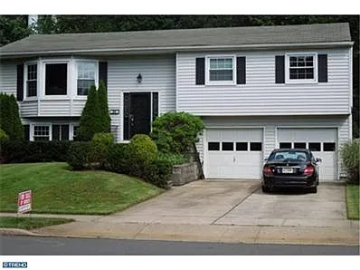 278 Glenn Ave photo 1