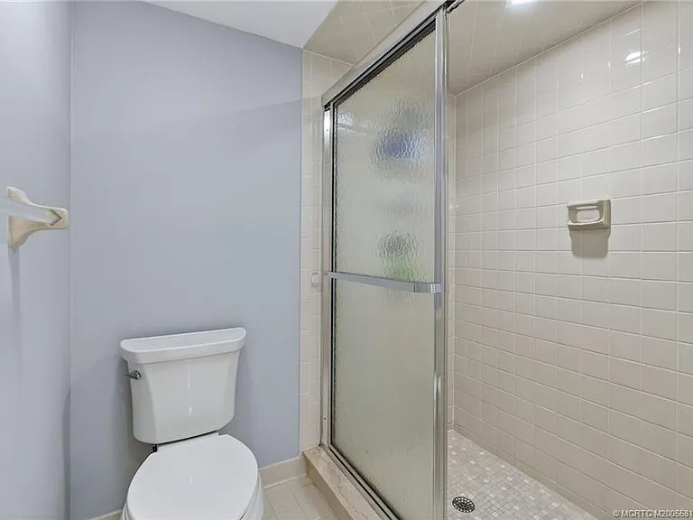 5152 SE Club Way #104 — Photo 29