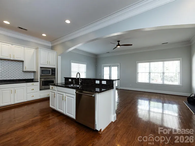 1937 Lela Ave — Photo 16