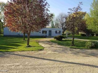 11760 E Morseville Rd, Stockton, IL 61085