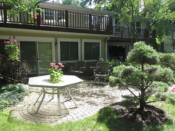 5th image of 44490 Clare Blvd