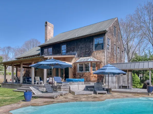 15 Maunakea St, Sag Harbor, NY 11963