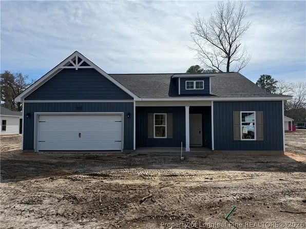 4044 Lofton St, Wade, NC 28395