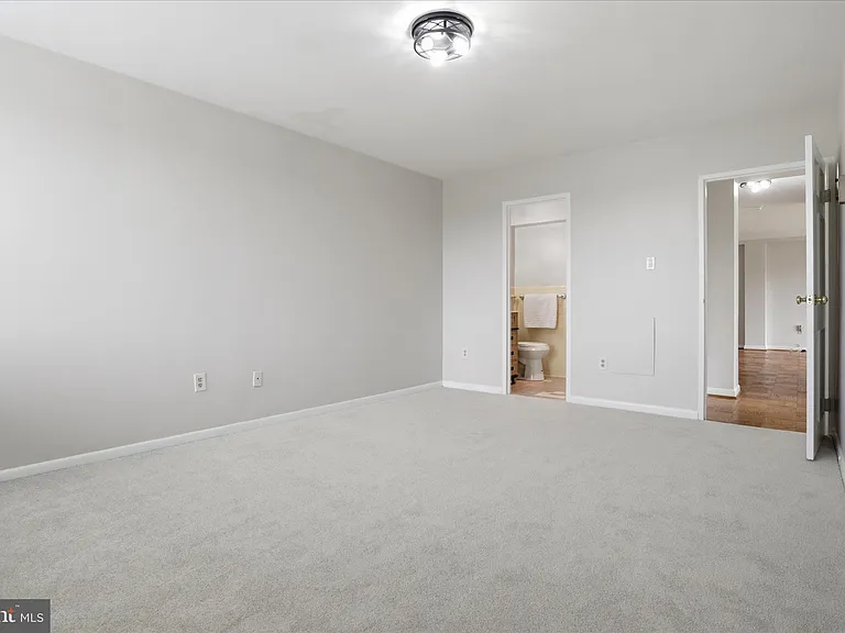 6641 Wakefield Dr #703 — Photo 20