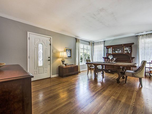 5th image of 125 Hillview Dr