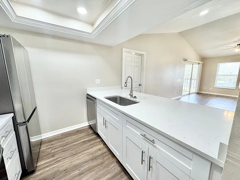 P (Lake Pointe Condo Rentals) — Photo 5