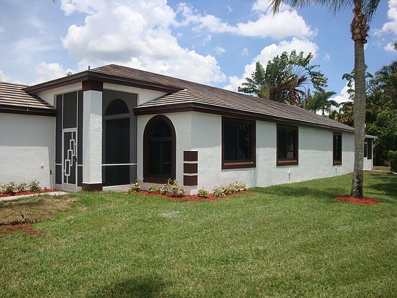 3rd image of 6407 Breckenridge Circle