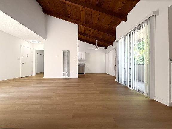 4th image of 11706 Kling St APT 6