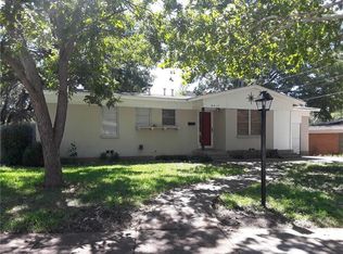 8417 Monmouth Dr, Fort Worth, TX 76116