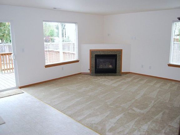 3rd image of 13029 158th Street Ct E