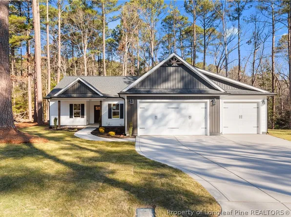 4011 Arcadia Ct, Fayetteville, NC 28311