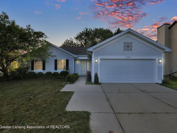 12741 Ontonagon Dr, Dewitt, MI 48820