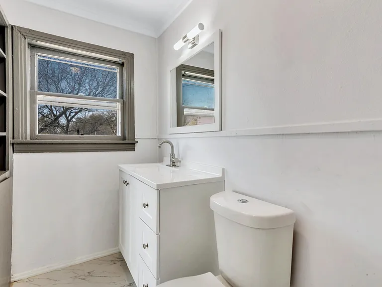 305 N Robinson St #D — Photo 25