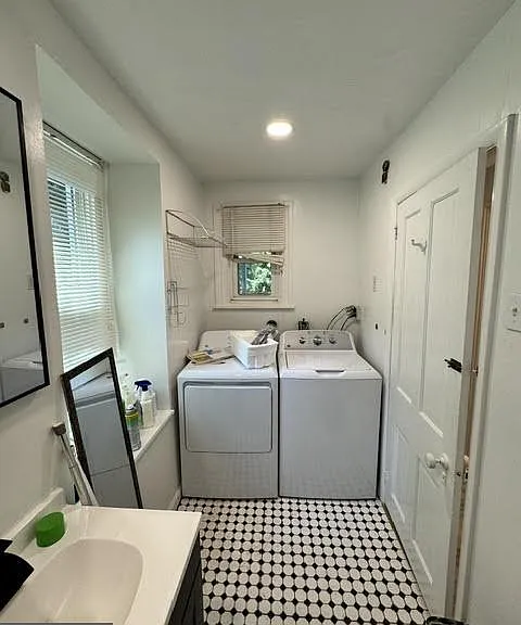 25 E Washington St #2R — Photo 9