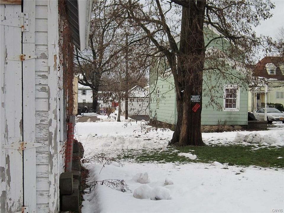 2nd image of 212 N Jay St