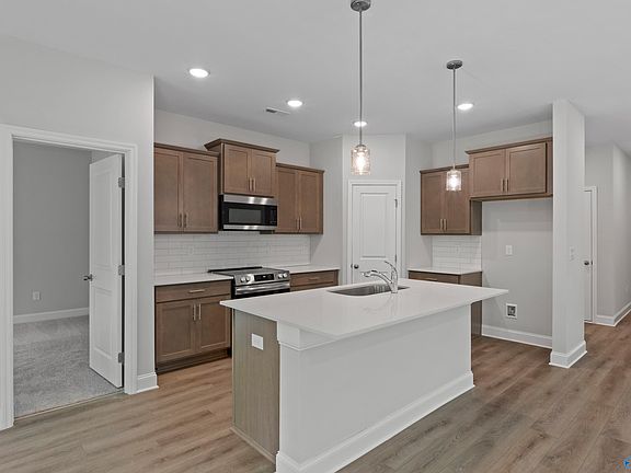 2nd image of 158 River Pointe Dr