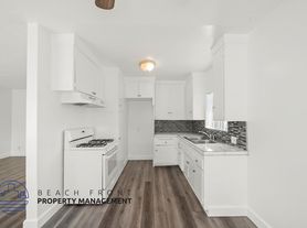 940-942 S. Flower Street