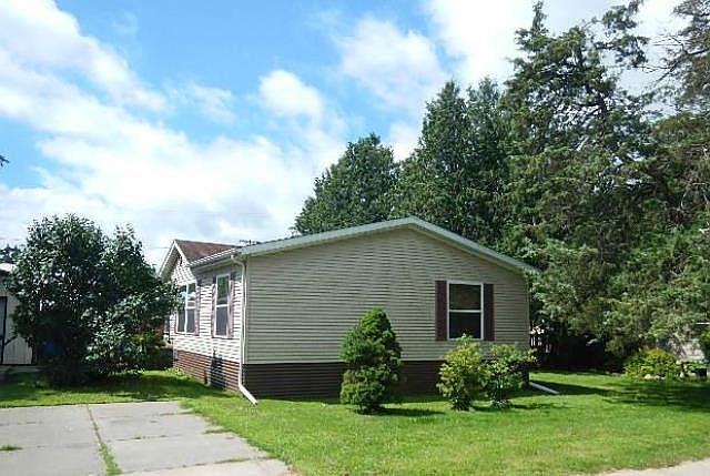 2nd image of 1125 Fairwater Rd