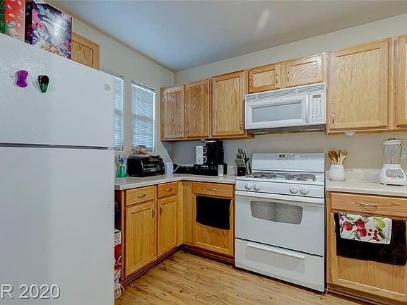5th image of 9219 Hollander Ave