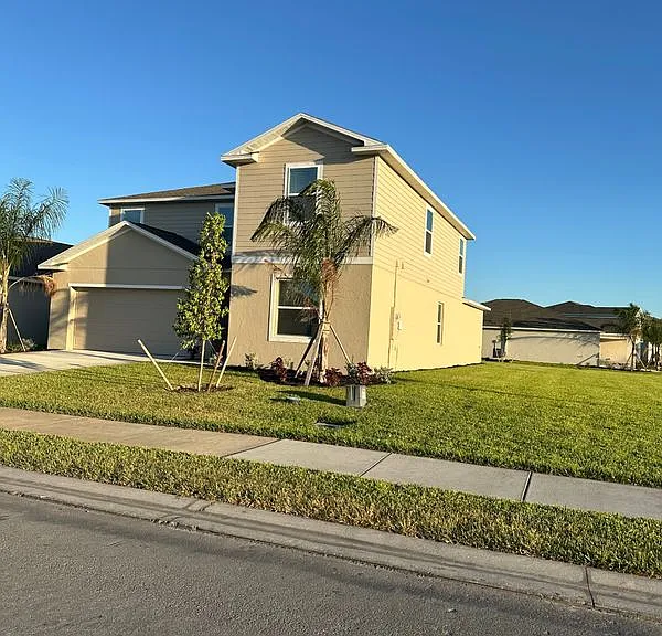 11902 Savanna Lakes Blvd — Photo 2