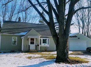 1502 Lawrence St, New London, WI 54961