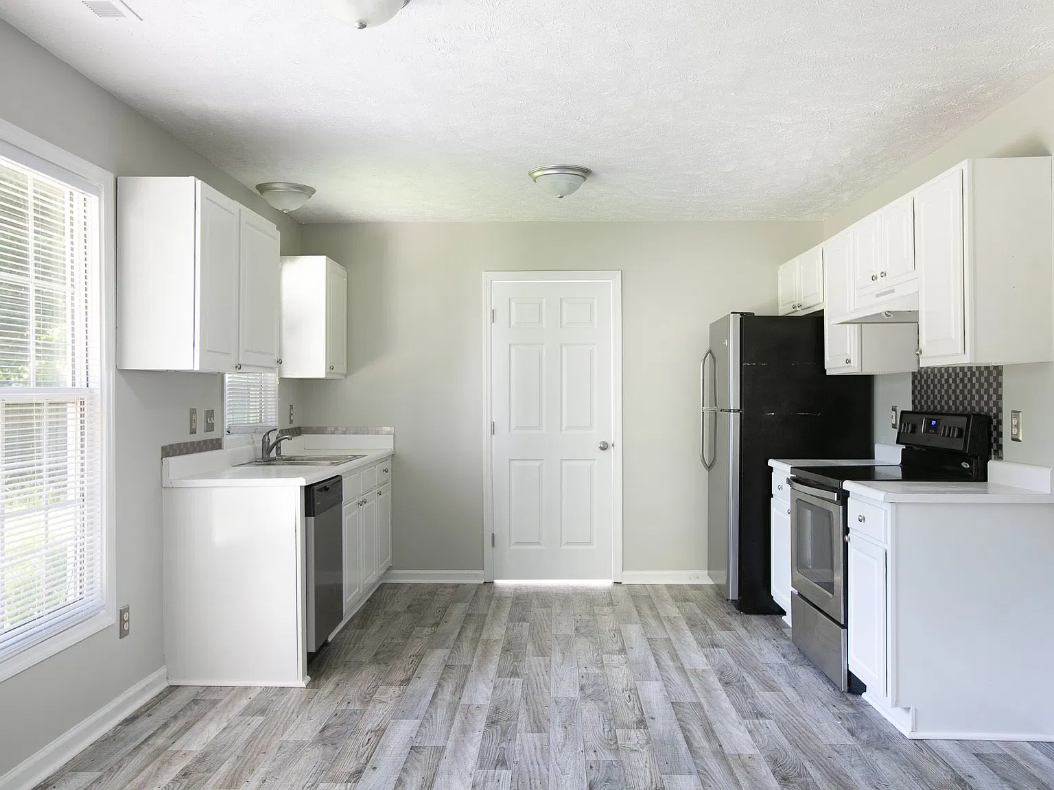 163 Independence Drive - 1 — Photo 3