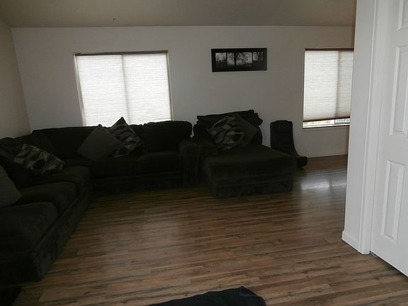 Entry to living room