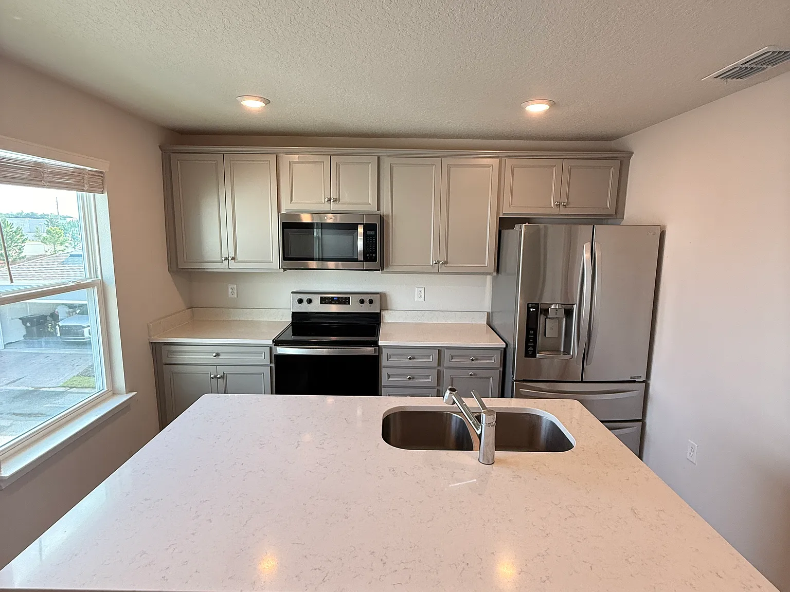 14013 Kauai Dr — Photo 1