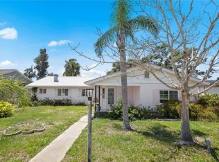 1144 S McCall Rd, Englewood, FL 34223