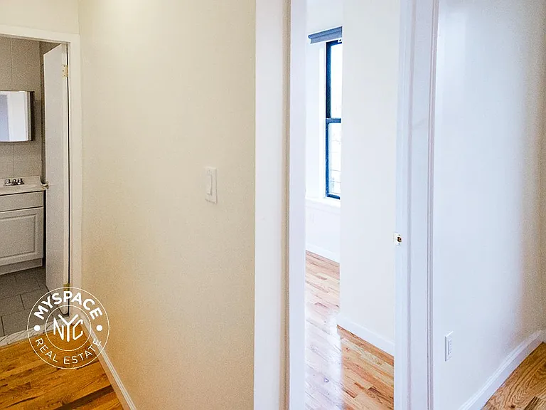 244 Roebling St #16 — Photo 11