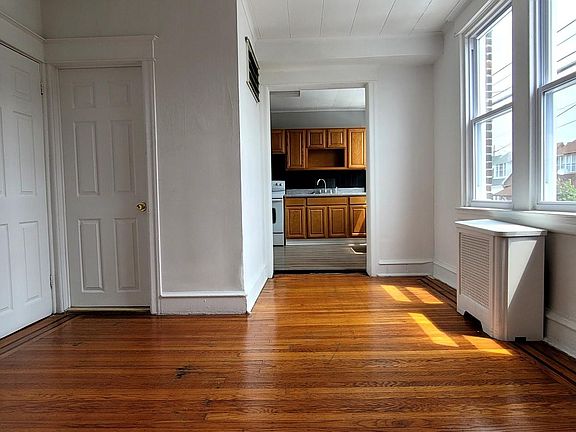5th image of 1559 E Luzerne St Floor 1