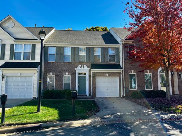 7946 Mariners Pointe Cir